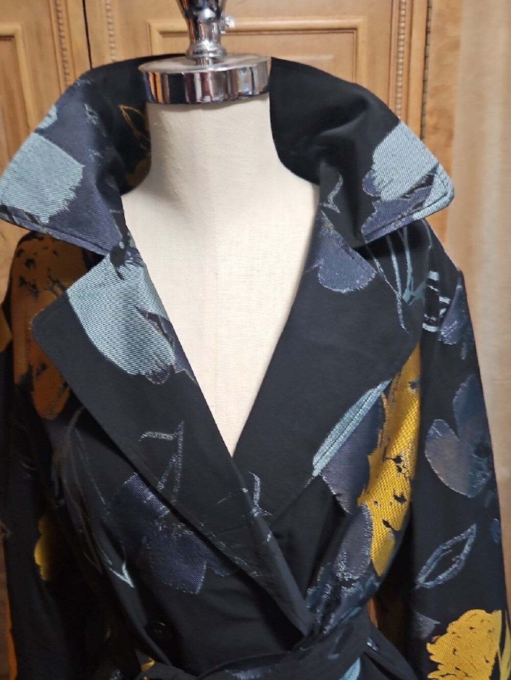 Chico's Stunning Black Trench Coat with Blue & Gold Floral Print - Picture 4 of 11